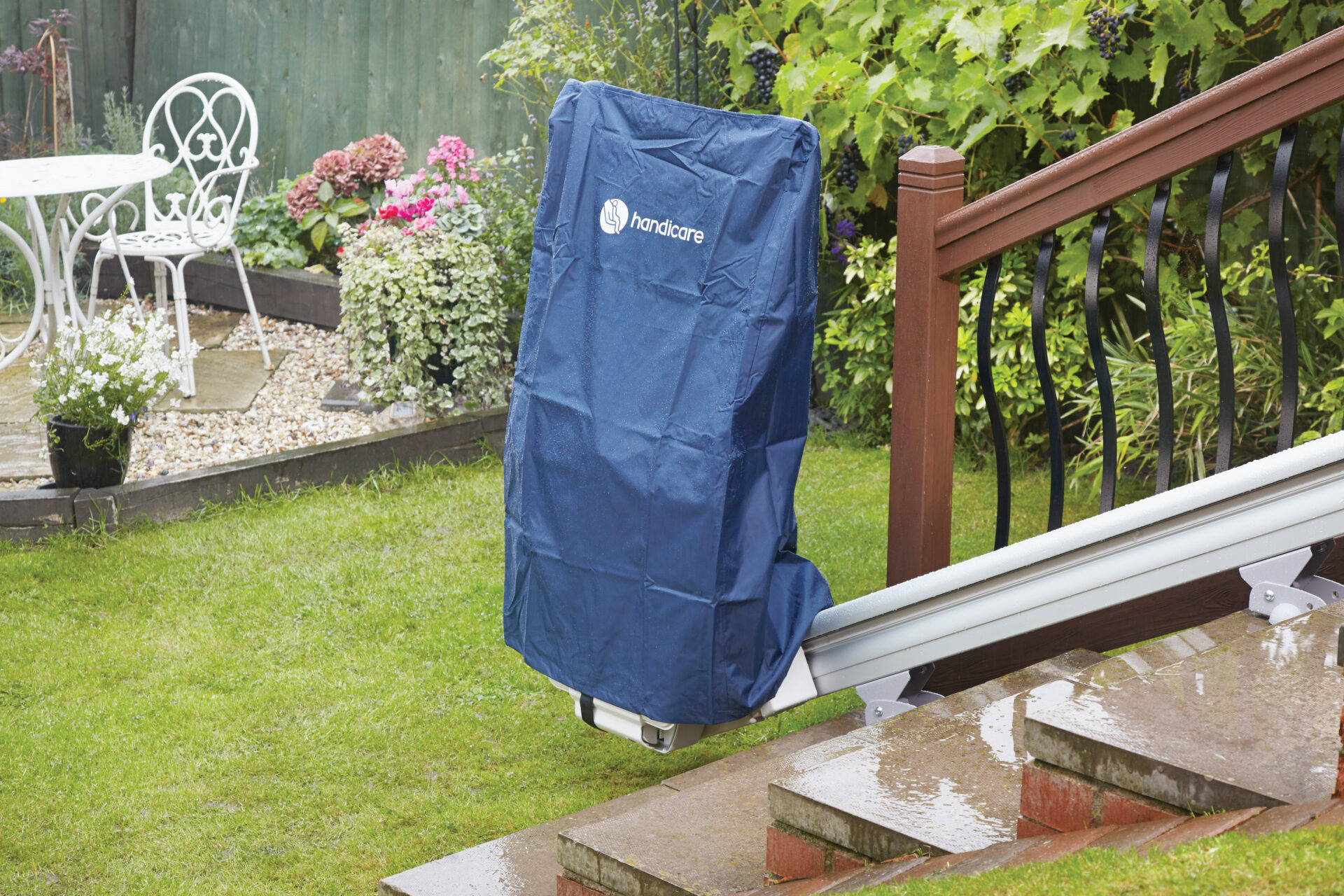 Handicare 1000 Outdoor Stairlift with a full canvas cover